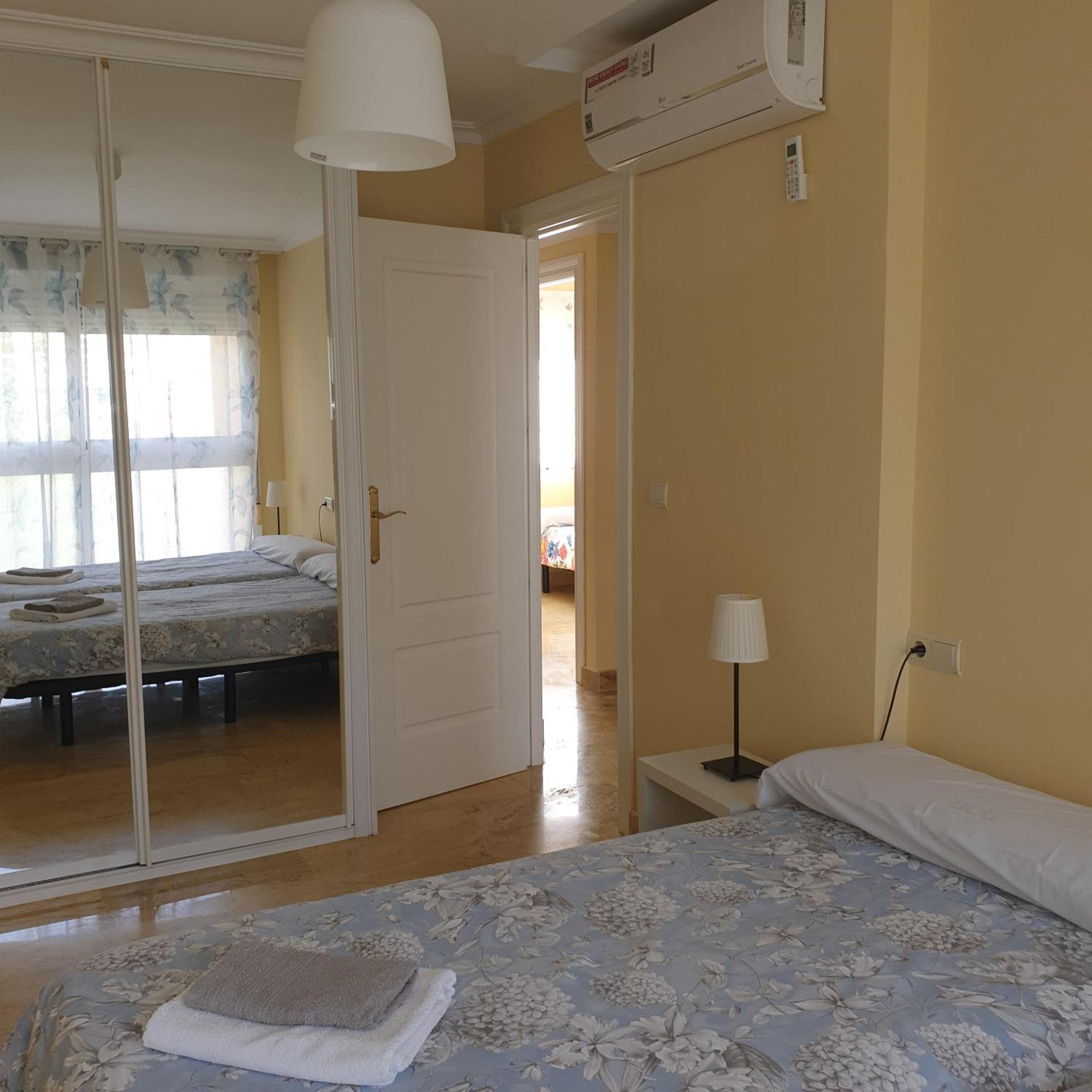 Casa Puig Campana Con Barbacoa Apartamento Benidorm Quarto foto